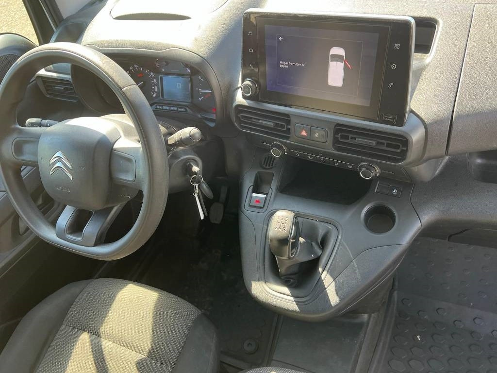 Citroën Berlingo serie 5445 - Fourgonnette: photos 5 Citroën Berlingo serie 5445 - Fourgonnette: photos 5