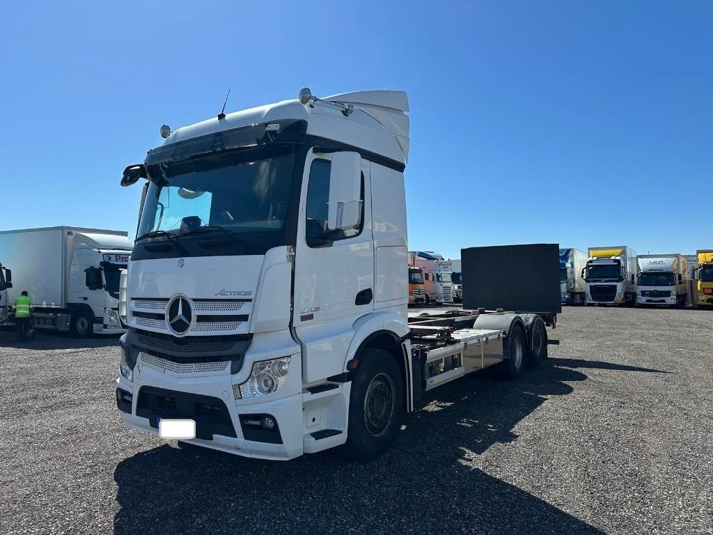 Mercedes-Benz ACTROS 2753 serie 7588 - Camion porte-conteneur/ Caisse mobile: photos 1 Mercedes-Benz ACTROS 2753 serie 7588 - Camion porte-conteneur/ Caisse mobile: photos 1