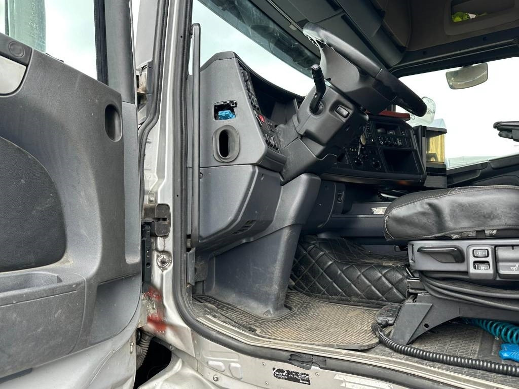 Scania R490LB6X2*4MNB serie 0098 - Camion frigorifique: photos 5 Scania R490LB6X2*4MNB serie 0098 - Camion frigorifique: photos 5