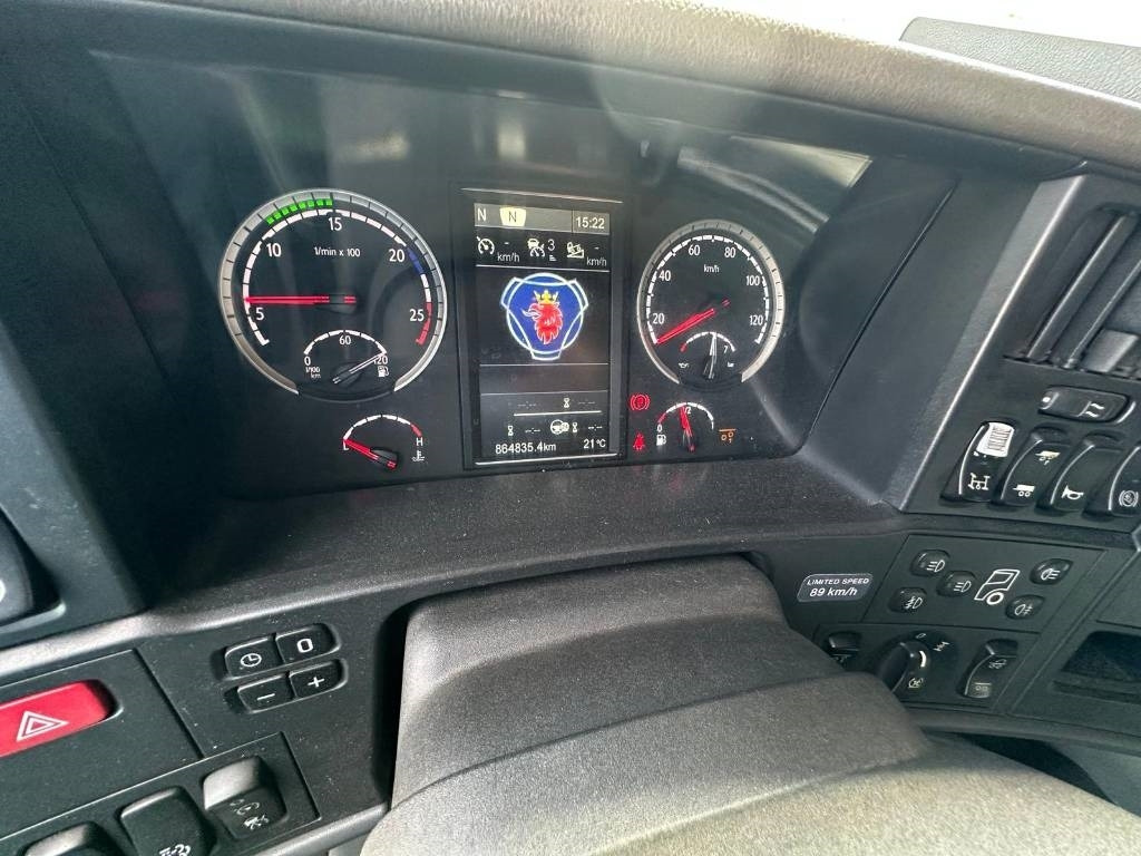 Scania R490LB6X2MNB Serie 4210 - Camion plateau: photos 5 Scania R490LB6X2MNB Serie 4210 - Camion plateau: photos 5