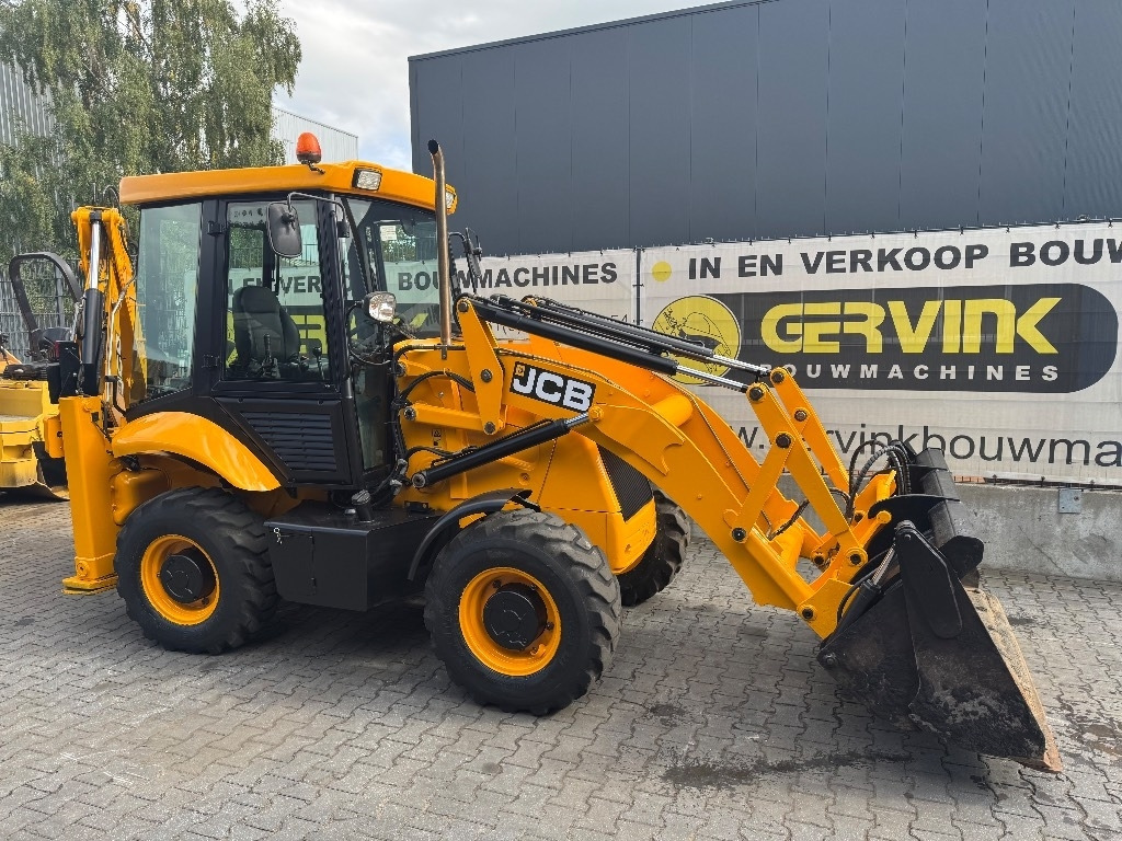 JCB 2 CX - Tractopelle: photos 3 JCB 2 CX - Tractopelle: photos 3