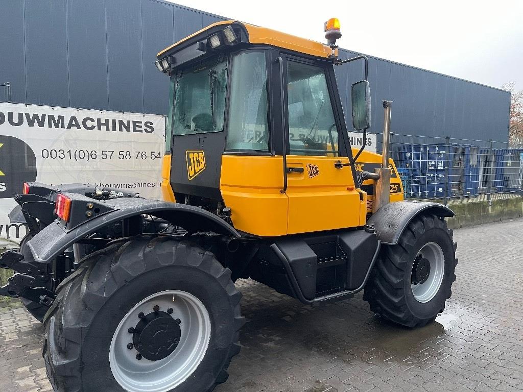 JCB Fastrac 125 - Tracteur agricole: photos 4 JCB Fastrac 125 - Tracteur agricole: photos 4