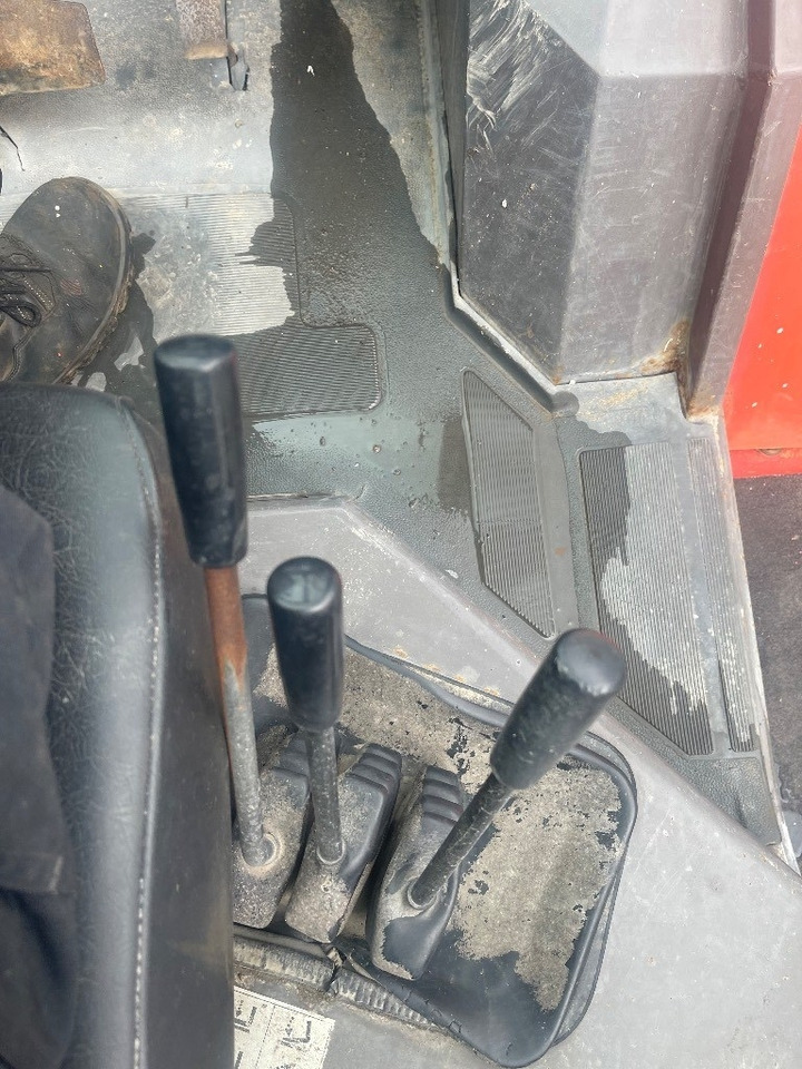 Manitou MC 30  - Chariot tout terrain: photos 5 Manitou MC 30  - Chariot tout terrain: photos 5