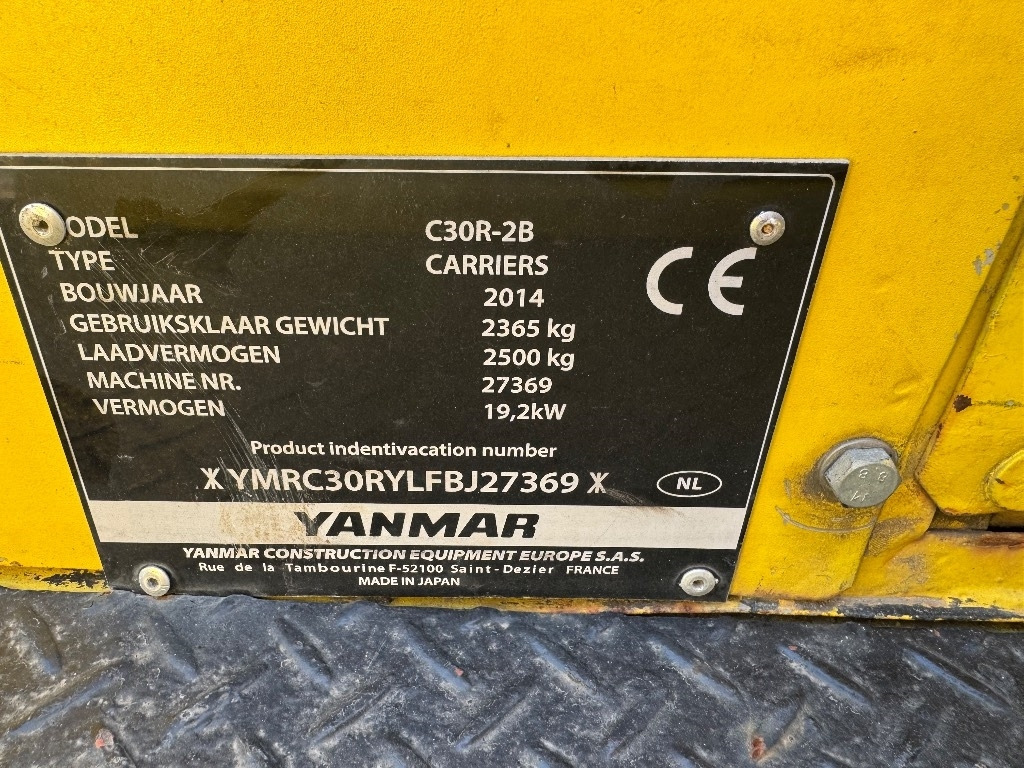 Yanmar C 30 R-2 B - Mini tombereau: photos 3 Yanmar C 30 R-2 B - Mini tombereau: photos 3