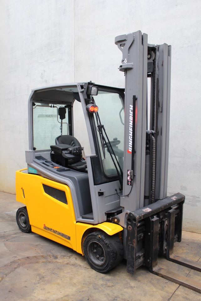 Jungheinrich EFG 320 545 DZ - Chariot élévateur électrique: photos 1 Jungheinrich EFG 320 545 DZ - Chariot élévateur électrique: photos 1