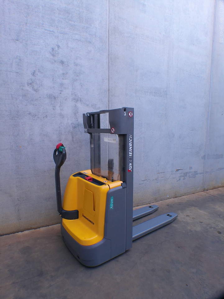 Jungheinrich EJC 110 250 ZZ - Gerbeur: photos 3 Jungheinrich EJC 110 250 ZZ - Gerbeur: photos 3