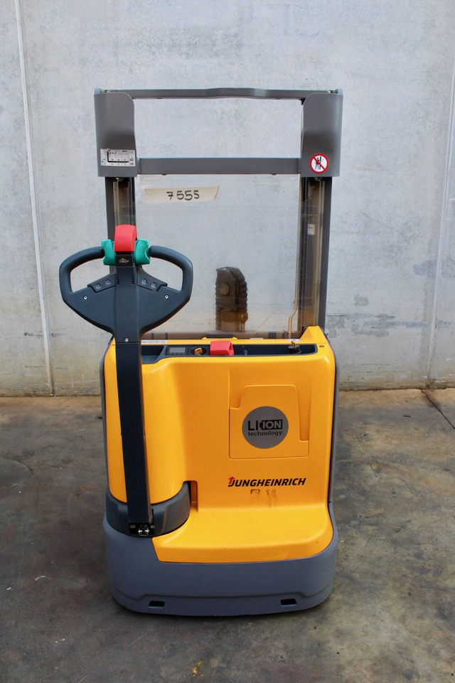 Jungheinrich EJC 110 250 ZZ LI-ion - Gerbeur: photos 5 Jungheinrich EJC 110 250 ZZ LI-ion - Gerbeur: photos 5