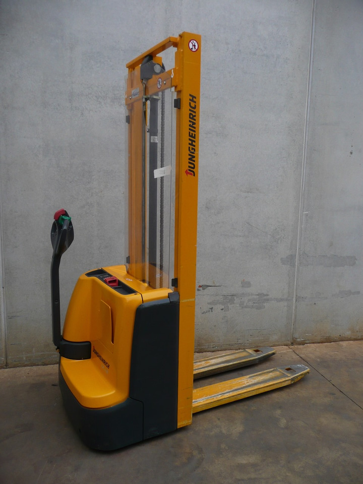 Jungheinrich EJC 110 360 ZT - Gerbeur: photos 3 Jungheinrich EJC 110 360 ZT - Gerbeur: photos 3