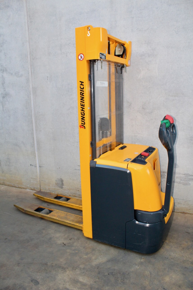 Jungheinrich EJC 212 470 DZ - Gerbeur: photos 1 Jungheinrich EJC 212 470 DZ - Gerbeur: photos 1
