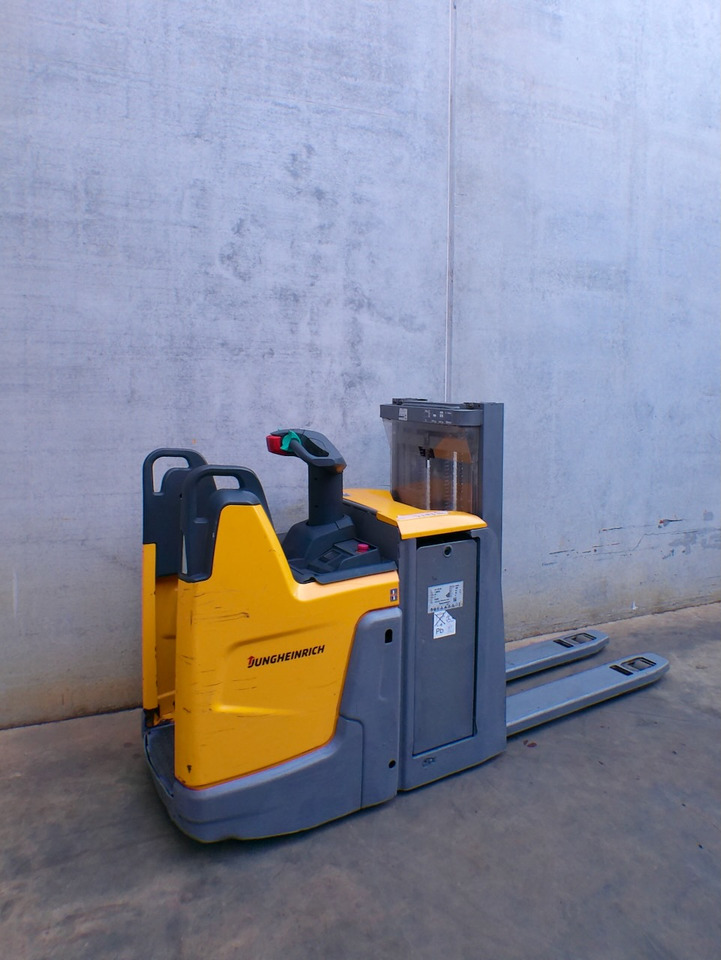 Jungheinrich ERD 220 290 DT - Gerbeur: photos 3 Jungheinrich ERD 220 290 DT - Gerbeur: photos 3