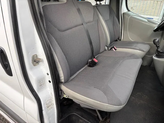 Opel Vivaro 2 2.0Cdti /84kW-E4 crew cab L2H1 — crédit-bail Opel Vivaro 2 2.0Cdti /84kW-E4 crew cab L2H1: photos 18