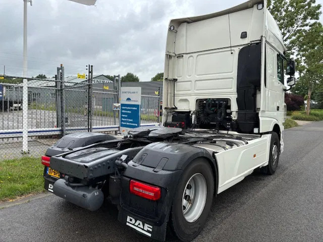 DAF XF 480 4x2 Euro6 SSC 2-tanks PTO Hydraulic feedpump MOT 03-2026 - Tracteur routier: photos 5 DAF XF 480 4x2 Euro6 SSC 2-tanks PTO Hydraulic feedpump MOT 03-2026 - Tracteur routier: photos 5