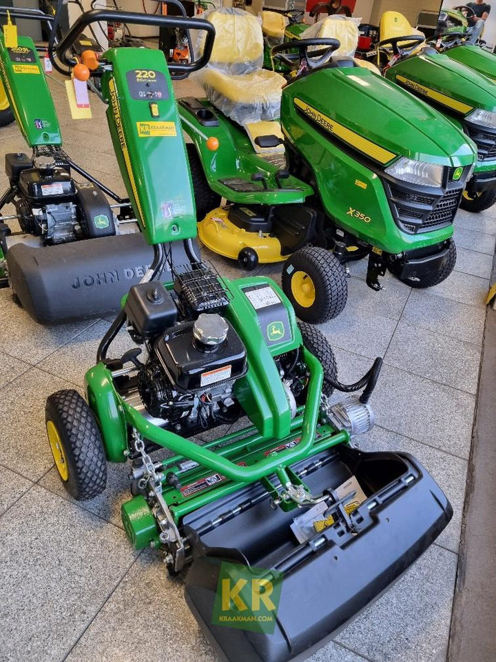 John Deere 220 - Motofaucheuse: photos 1 John Deere 220 - Motofaucheuse: photos 1