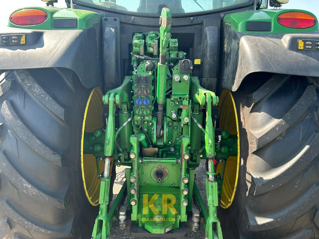John Deere 6155R - Tracteur agricole: photos 4 John Deere 6155R - Tracteur agricole: photos 4