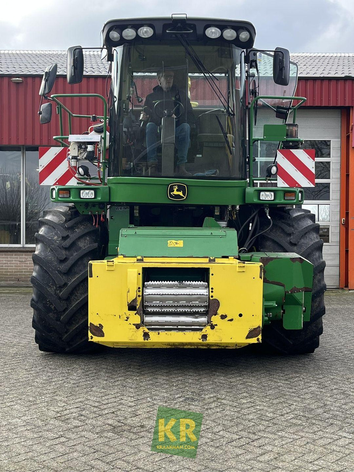 John Deere 7380 - Ensileuse: photos 4 John Deere 7380 - Ensileuse: photos 4