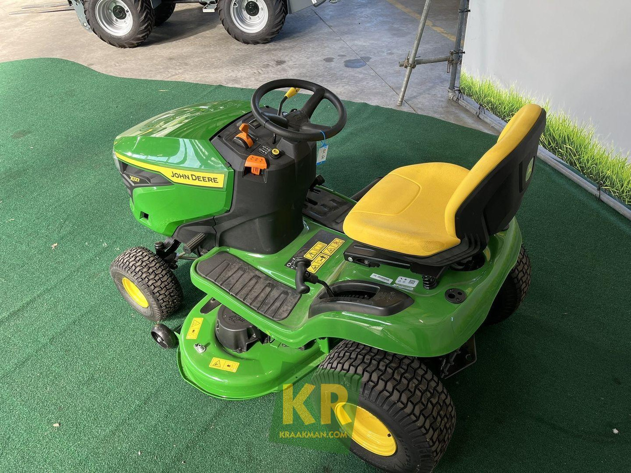 John Deere X127  - Motofaucheuse: photos 4 John Deere X127  - Motofaucheuse: photos 4