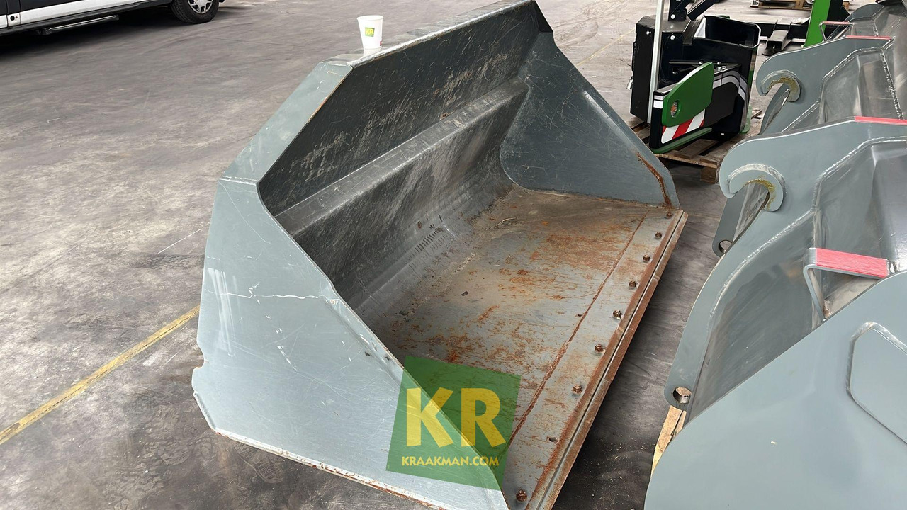 Kramer Voorzetstukken - Godet pour chargeur: photos 2 Kramer Voorzetstukken - Godet pour chargeur: photos 2