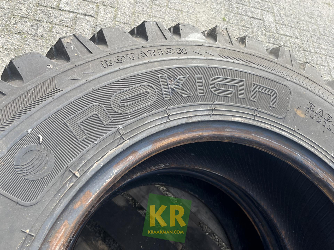 Nokian 360/80R24 Tri 2 Onbekend merk - Pneu pour Machine agricole: photos 4 Nokian 360/80R24 Tri 2 Onbekend merk - Pneu pour Machine agricole: photos 4