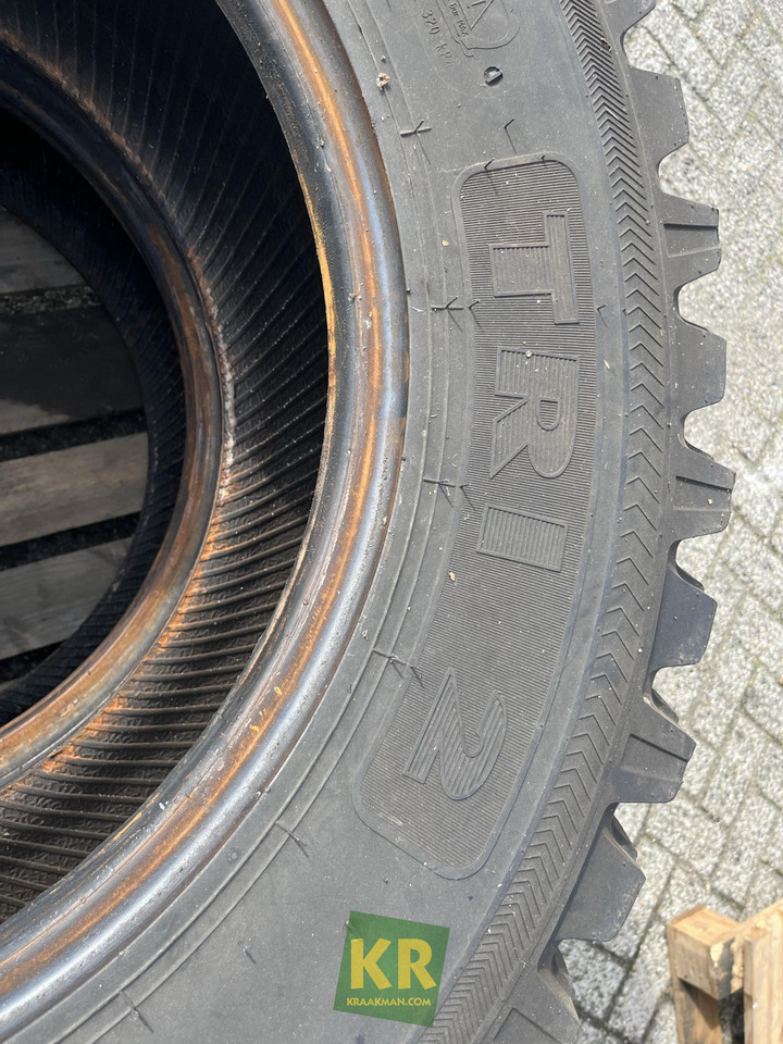 Nokian 360/80R24 Tri 2 Onbekend merk - Pneu pour Machine agricole: photos 5 Nokian 360/80R24 Tri 2 Onbekend merk - Pneu pour Machine agricole: photos 5