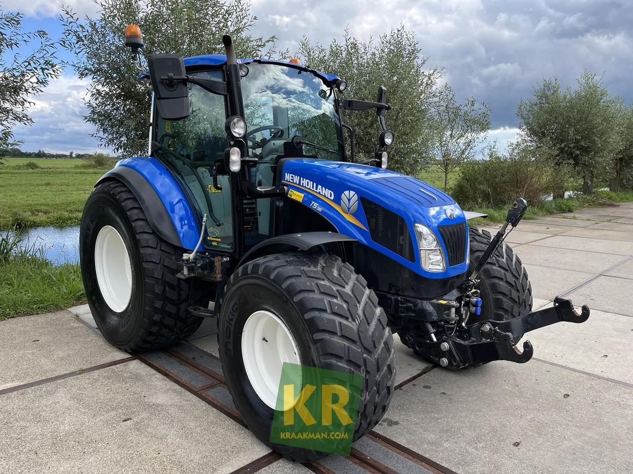 T5.95 New Holland - Tracteur agricole: photos 5 T5.95 New Holland - Tracteur agricole: photos 5