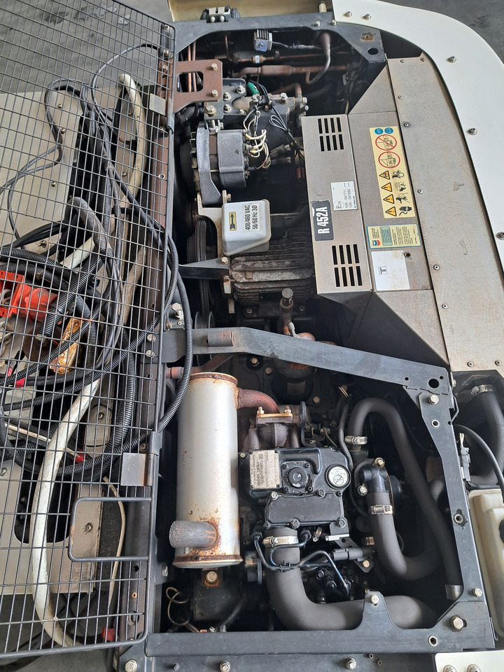 Thermo King T-500 S/N : GLW1117720 - Unité réfrigéré: photos 4 Thermo King T-500 S/N : GLW1117720 - Unité réfrigéré: photos 4