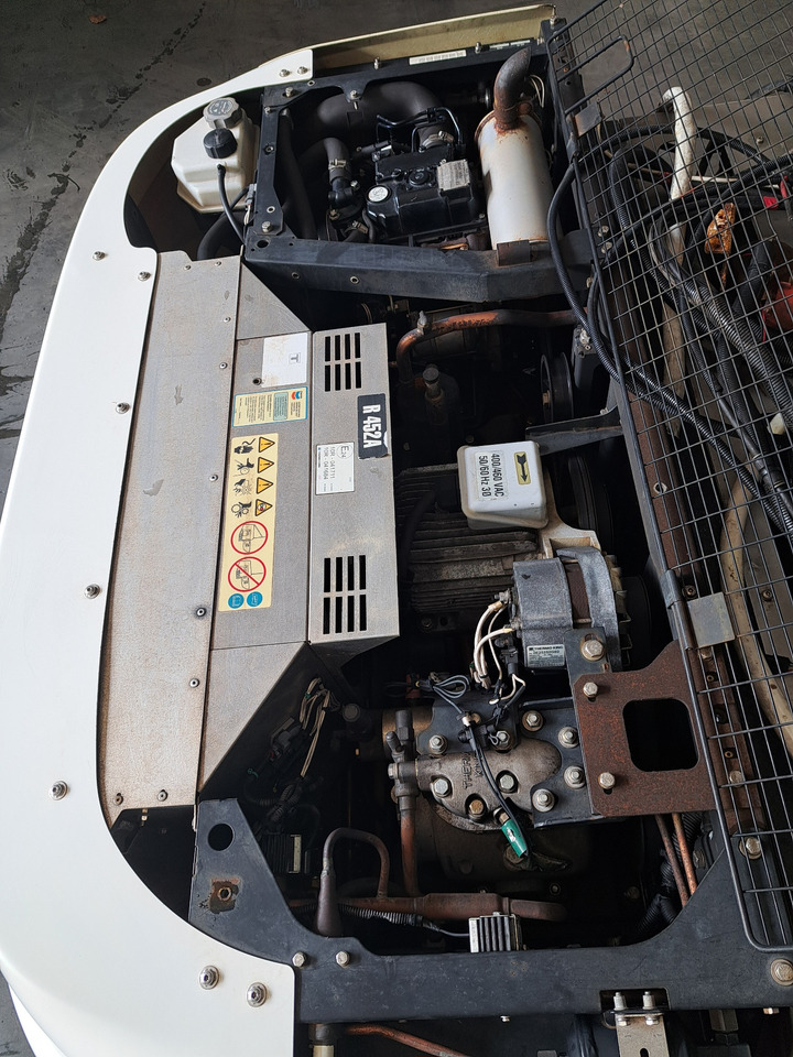 Thermo King T-500 S/N : GLW1117720 - Unité réfrigéré: photos 5 Thermo King T-500 S/N : GLW1117720 - Unité réfrigéré: photos 5