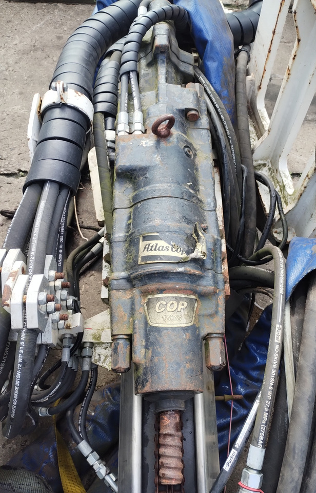 ATLAS COPCO COPCO 1838 2012 Drilling machine - Foreuse: photos 2 ATLAS COPCO COPCO 1838 2012 Drilling machine - Foreuse: photos 2