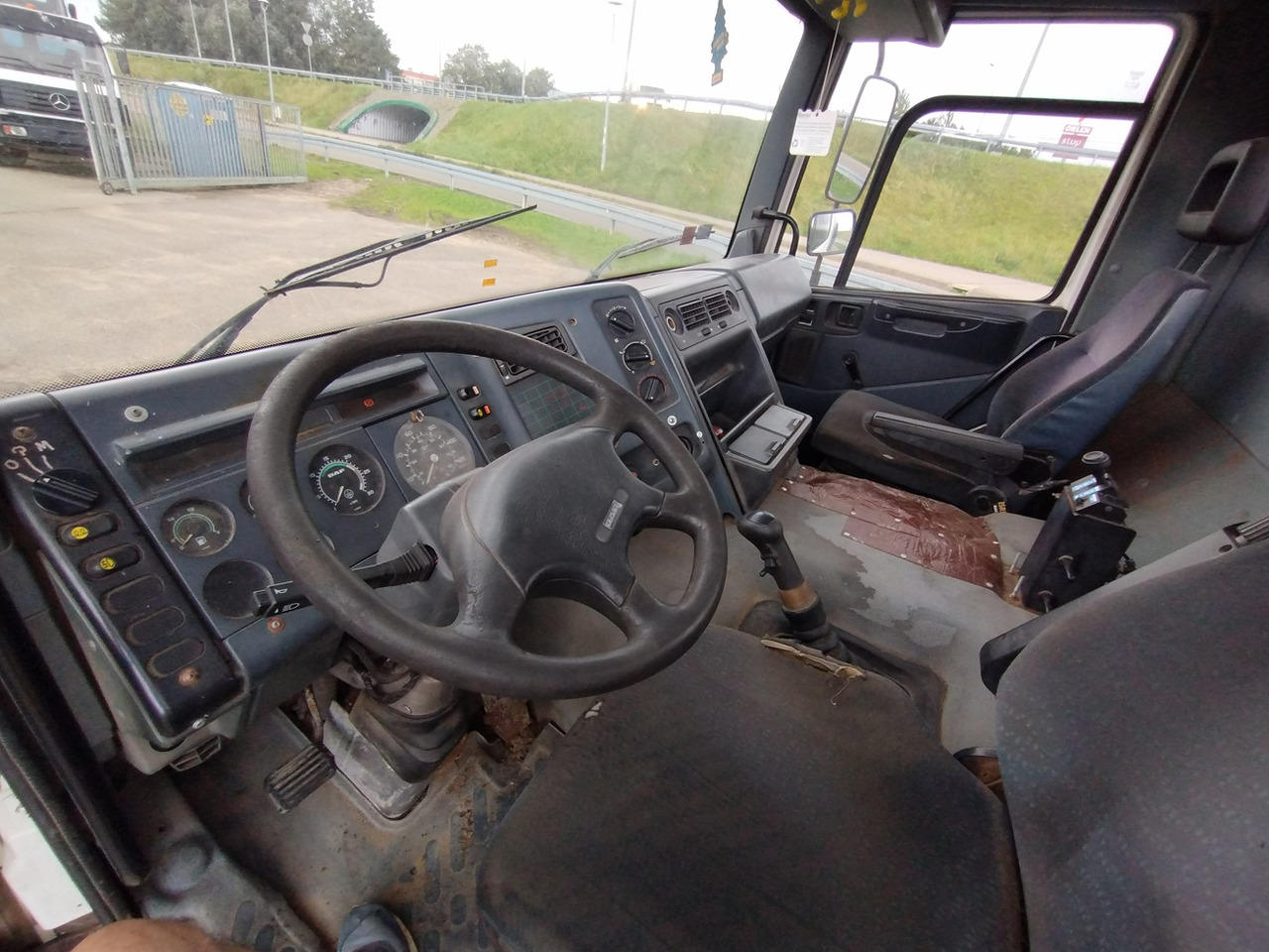 DAF 75 CF ATI 340 6x4 - Camion benne: photos 5 DAF 75 CF ATI 340 6x4 - Camion benne: photos 5