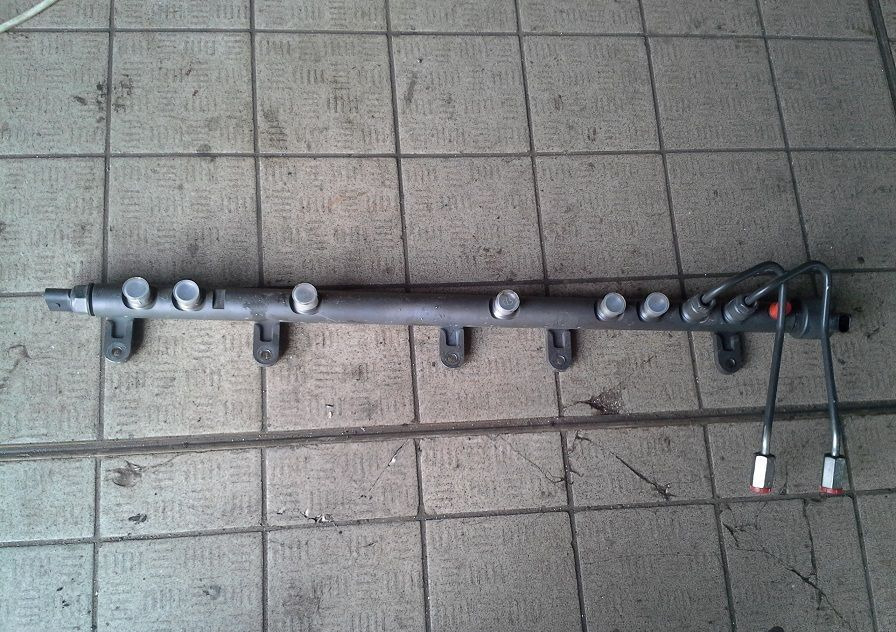 LISTWA PALIWOWA WTRYSKOWA DAF XF 106 440 MX 11 E6 - Préparation du carburant pour Camion: photos 1 LISTWA PALIWOWA WTRYSKOWA DAF XF 106 440 MX 11 E6 - Préparation du carburant pour Camion: photos 1