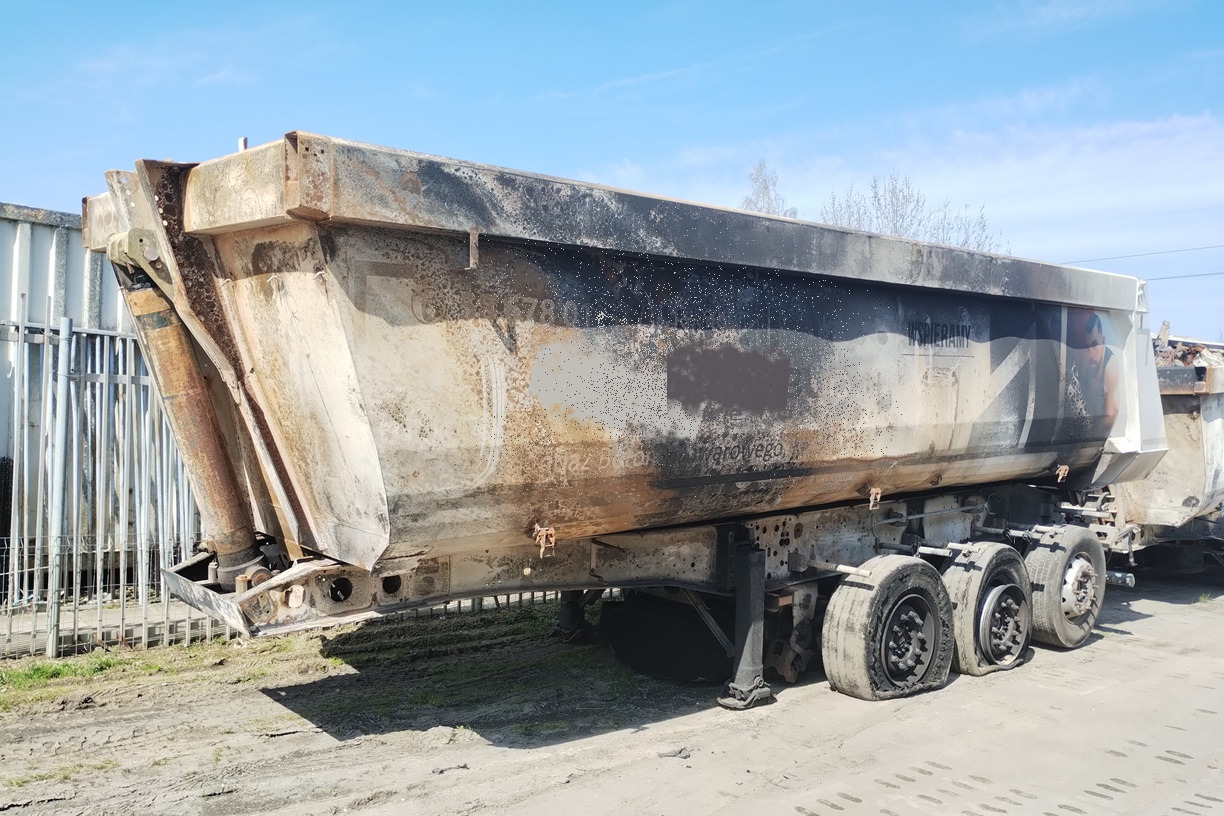 SCHMITZ CARGOBULL GOTHA SGF S3 39 2015 - Semi-remorque benne: photos 2 SCHMITZ CARGOBULL GOTHA SGF S3 39 2015 - Semi-remorque benne: photos 2