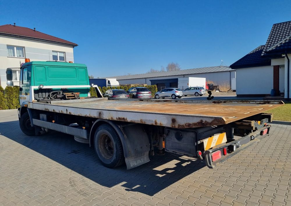 MAN LE 15 220 - Remorqueuse: photos 5 MAN LE 15 220 - Remorqueuse: photos 5