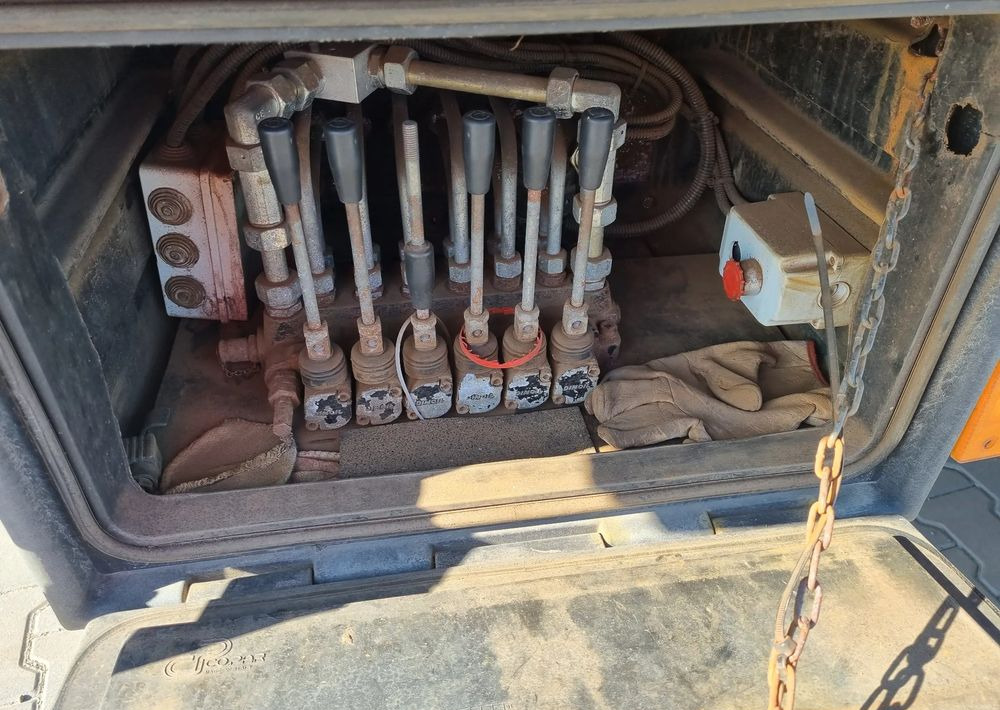 Remorqueuse MAN LE 15 220: photos 12 Remorqueuse MAN LE 15 220: photos 12