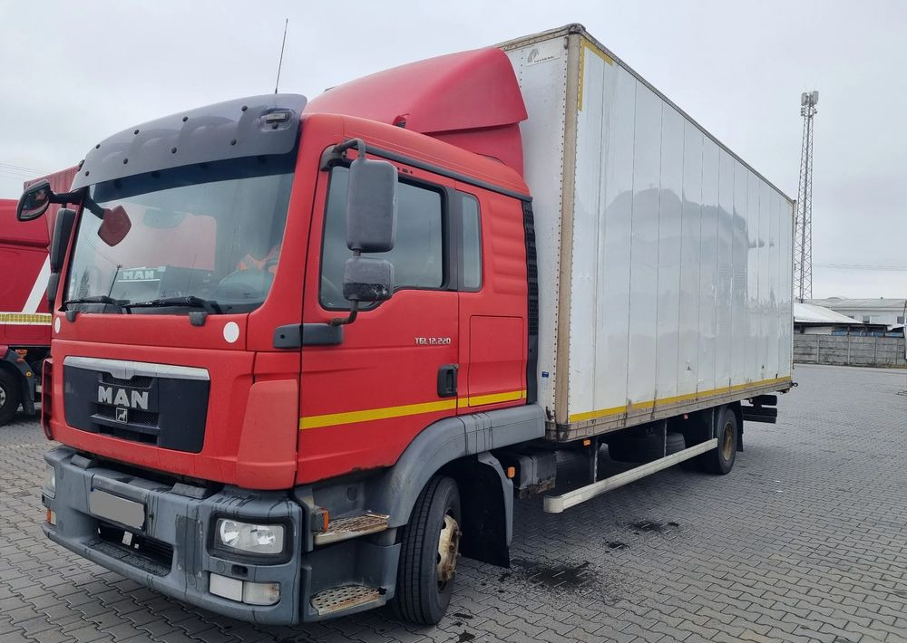 MAN TGL 12 220 - Camion fourgon: photos 1 MAN TGL 12 220 - Camion fourgon: photos 1