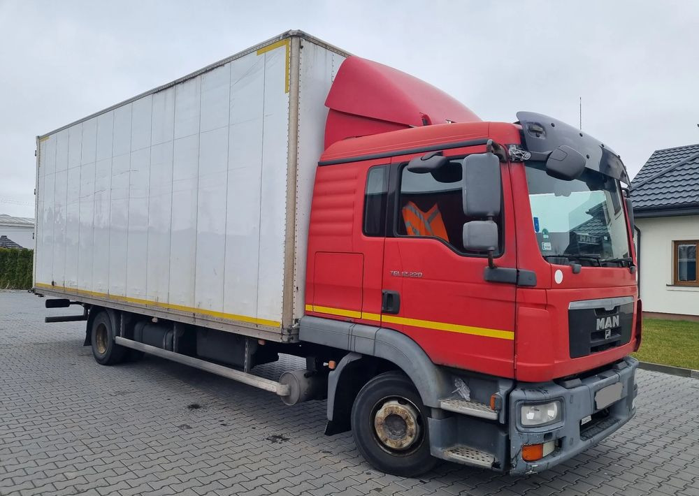 MAN TGL 12 220 - Camion fourgon: photos 2 MAN TGL 12 220 - Camion fourgon: photos 2