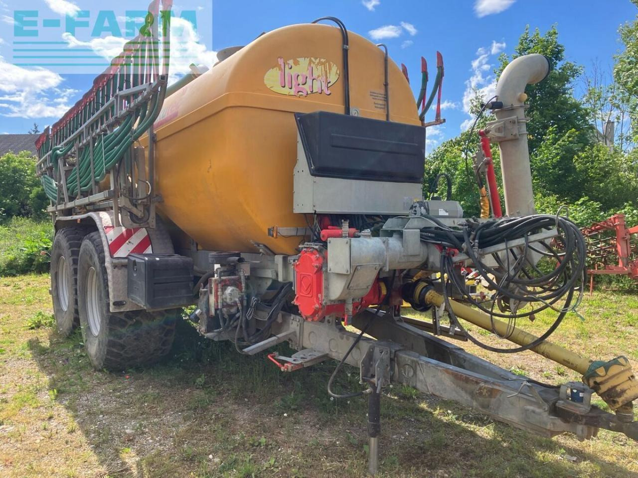 18500 - Tonne à lisier: photos 1 18500 - Tonne à lisier: photos 1