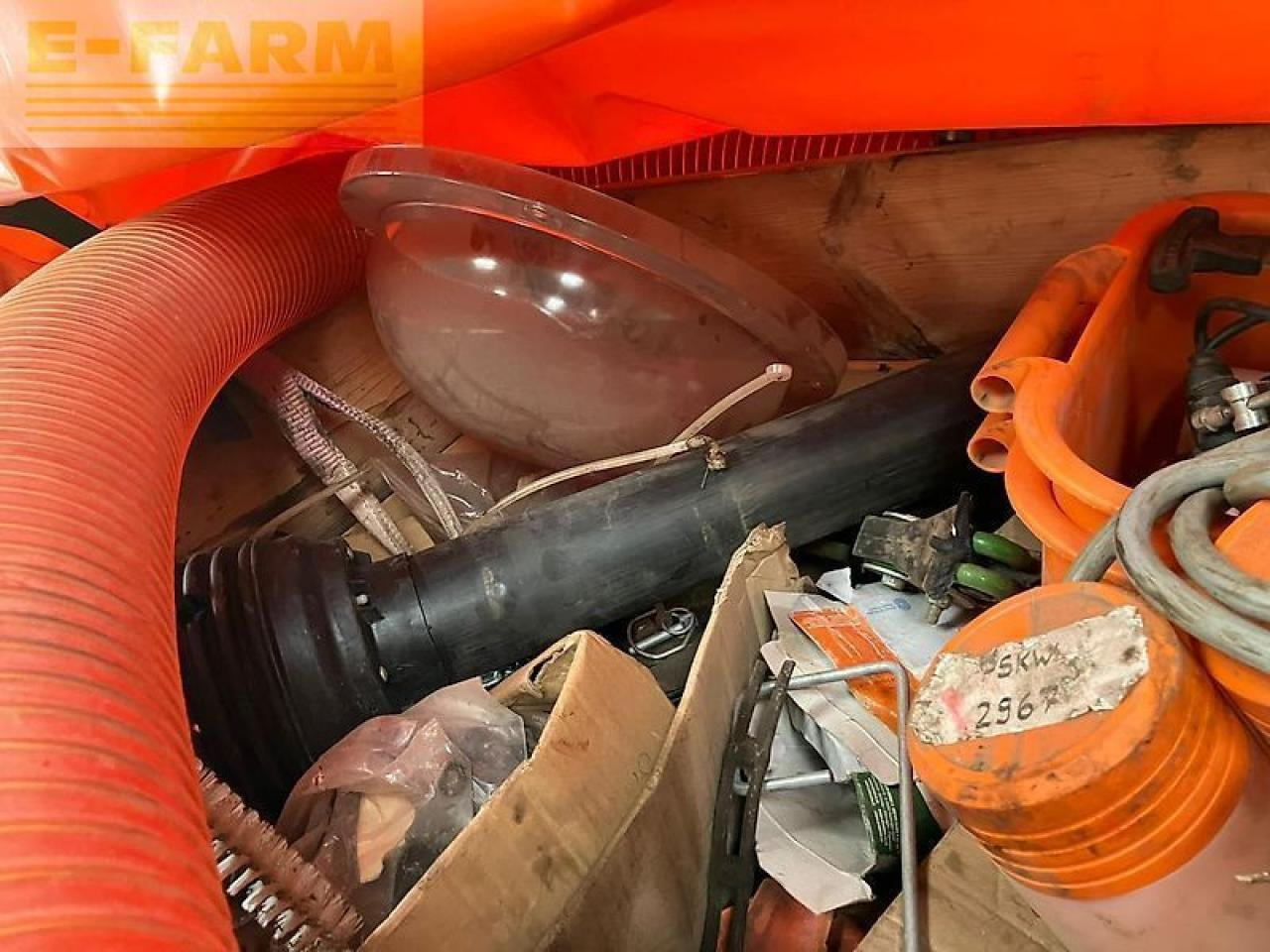 Amazone avant 6m. - kg600/2 - Semoir: photos 5 Amazone avant 6m. - kg600/2 - Semoir: photos 5