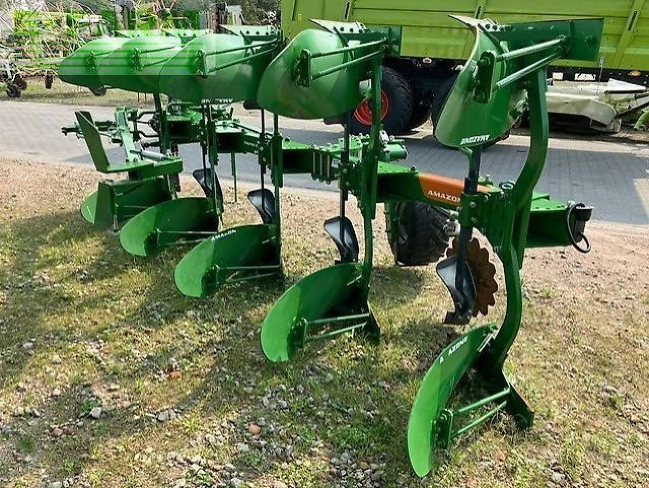 Amazone cayros xms 5-950 - Charrue: photos 1 Amazone cayros xms 5-950 - Charrue: photos 1