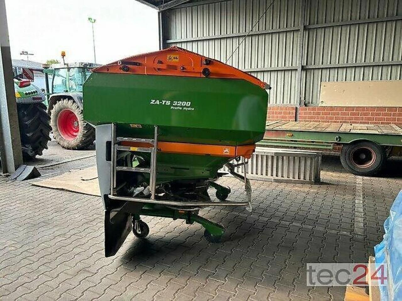 Amazone za-ts 3200 hydro - Distributeur d'engrais: photos 2 Amazone za-ts 3200 hydro - Distributeur d'engrais: photos 2