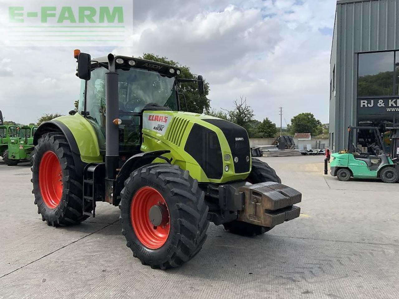 CLAAS 820 axion (st23326) - Tracteur agricole: photos 2 CLAAS 820 axion (st23326) - Tracteur agricole: photos 2