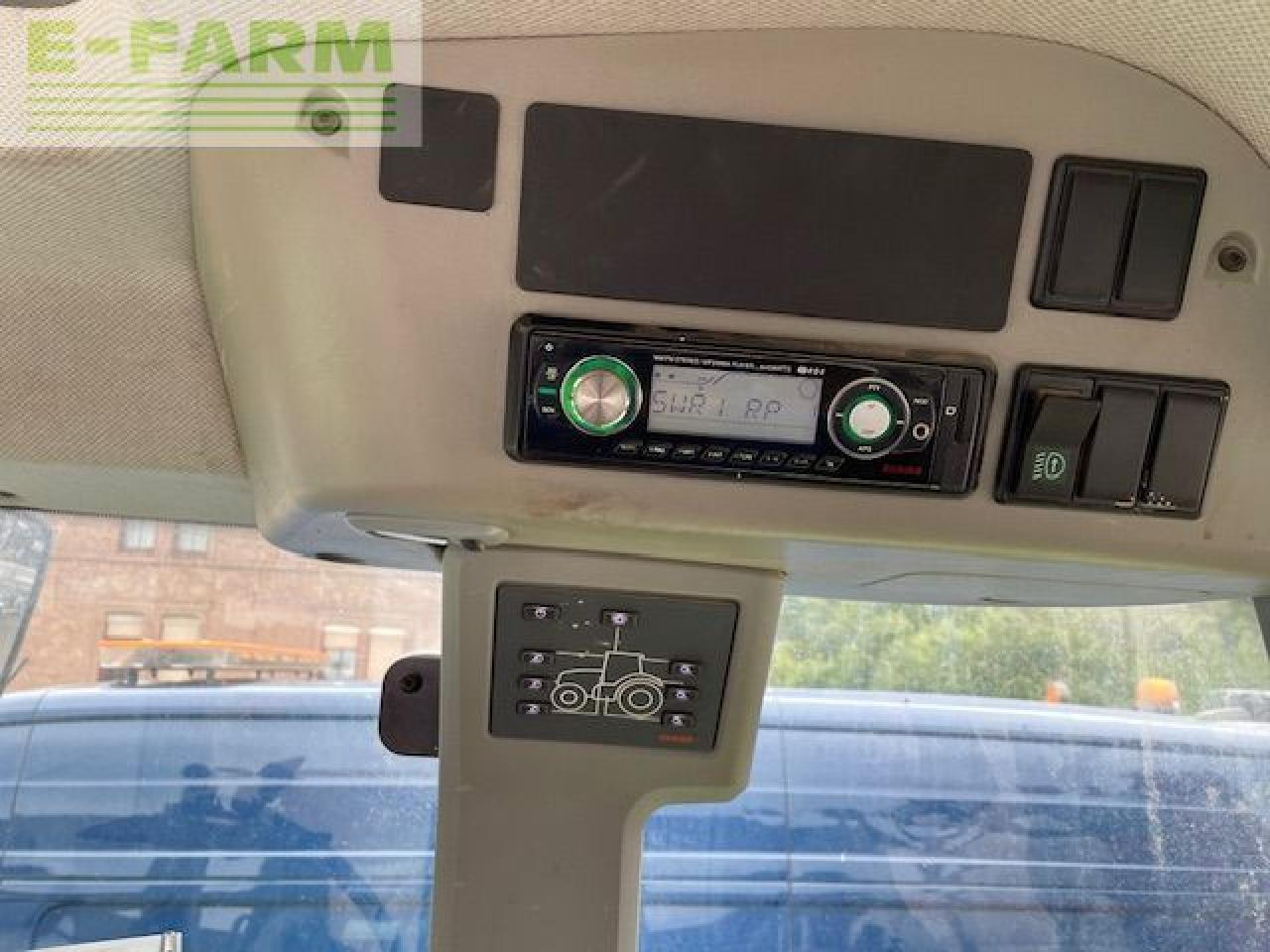 CLAAS ARION 530 CIS CIS - Tracteur agricole: photos 4 CLAAS ARION 530 CIS CIS - Tracteur agricole: photos 4