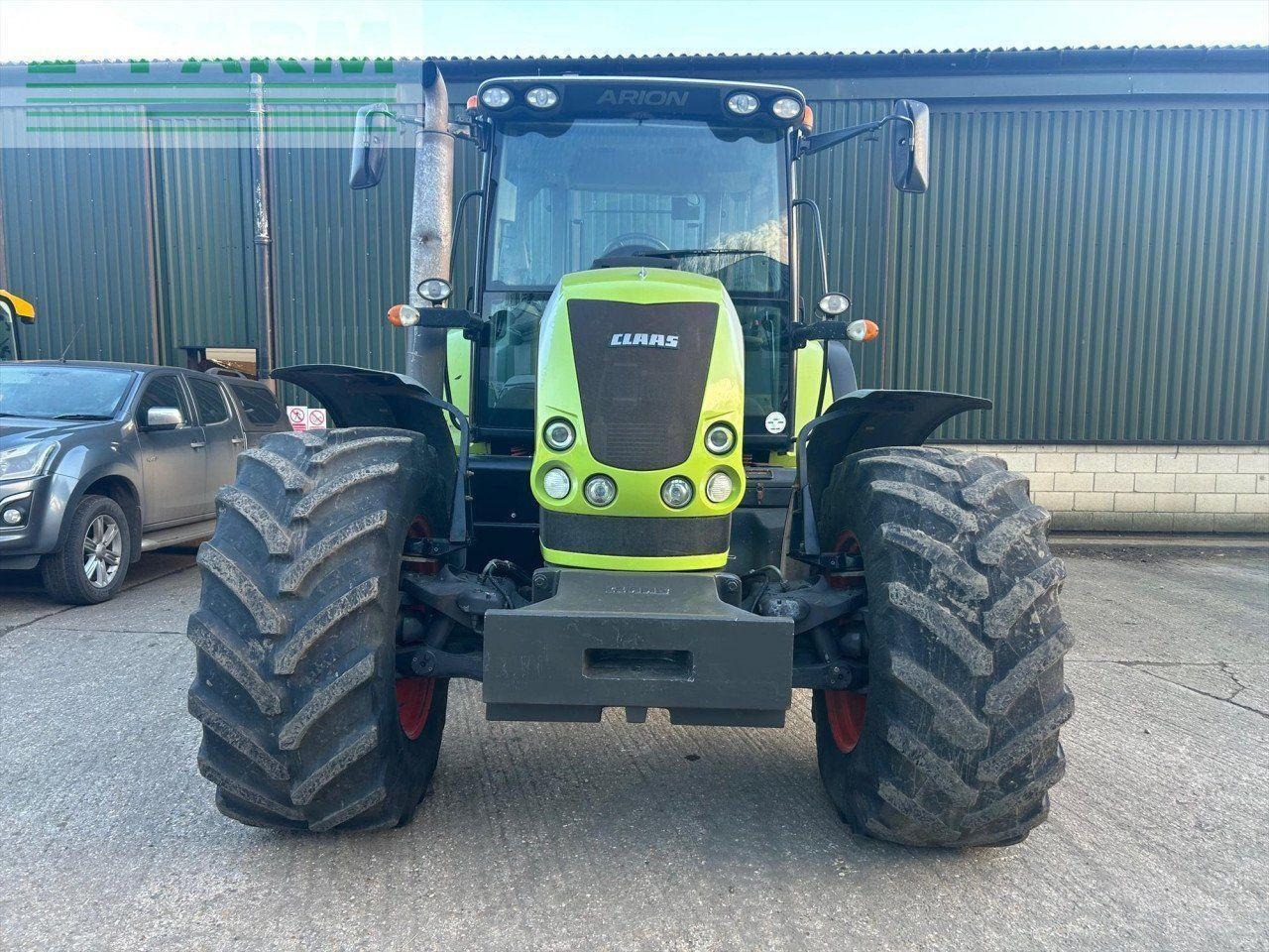 CLAAS ARION 640 CIS 50K CIS - Tracteur agricole: photos 5 CLAAS ARION 640 CIS 50K CIS - Tracteur agricole: photos 5