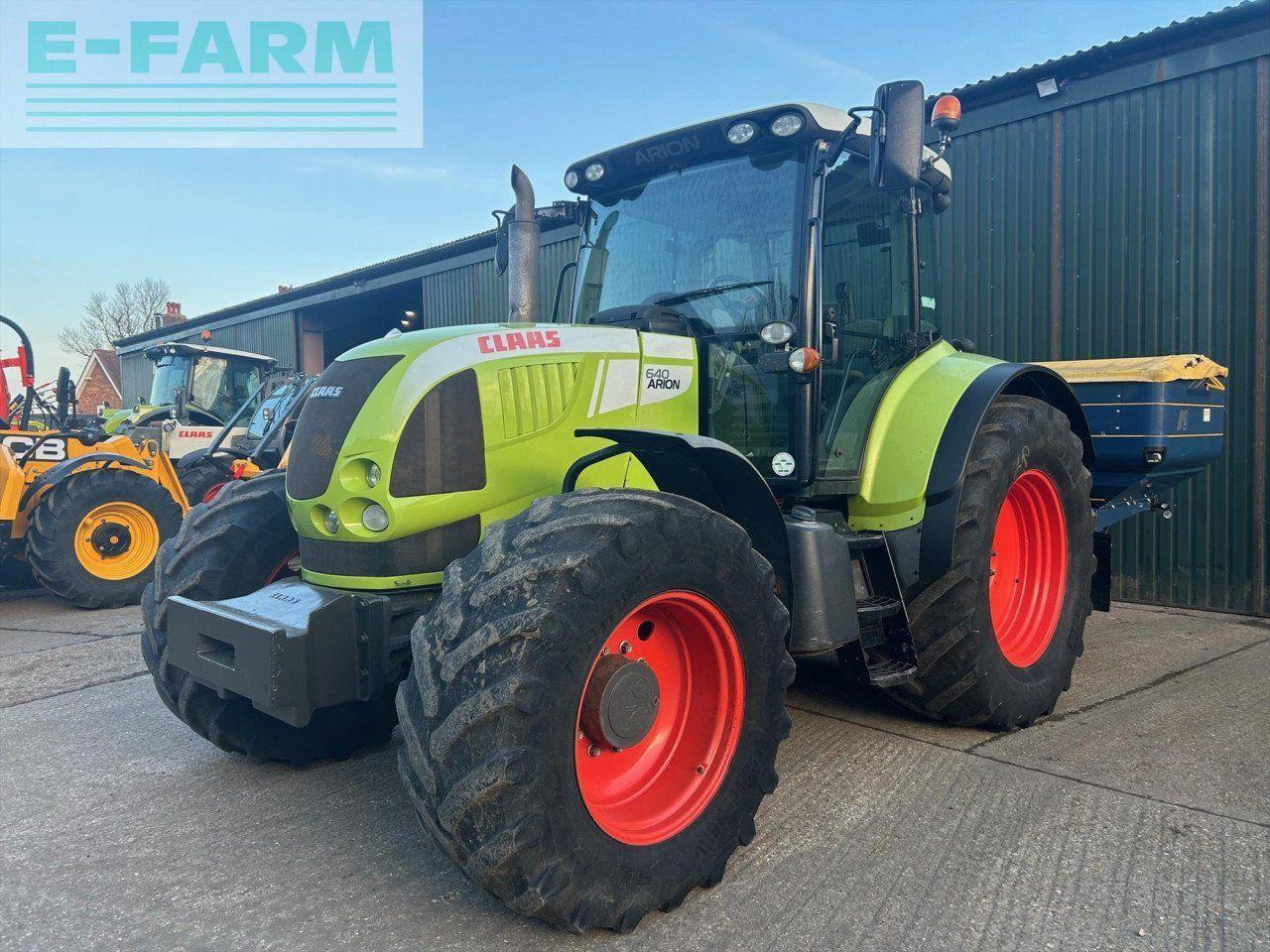 CLAAS ARION 640 CIS 50K CIS - Tracteur agricole: photos 3 CLAAS ARION 640 CIS 50K CIS - Tracteur agricole: photos 3