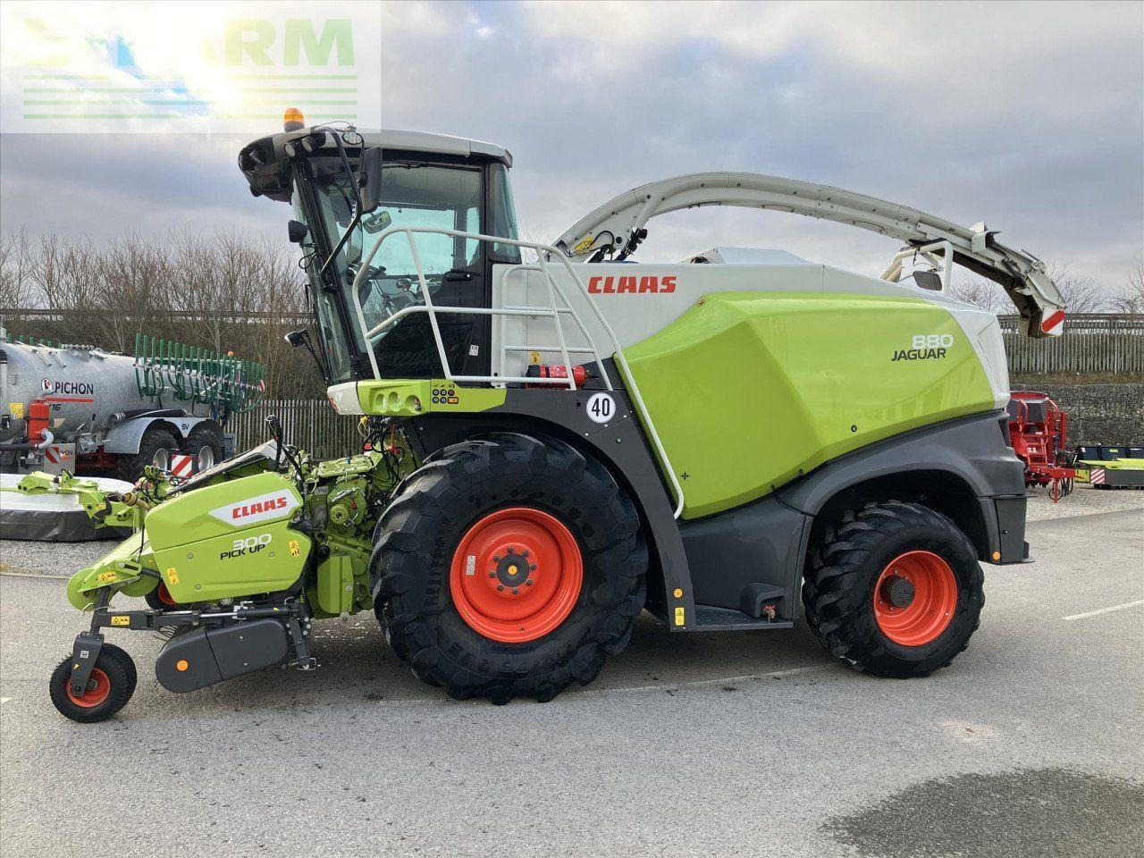 CLAAS JAGUAR 880 - Ensileuse: photos 1 CLAAS JAGUAR 880 - Ensileuse: photos 1