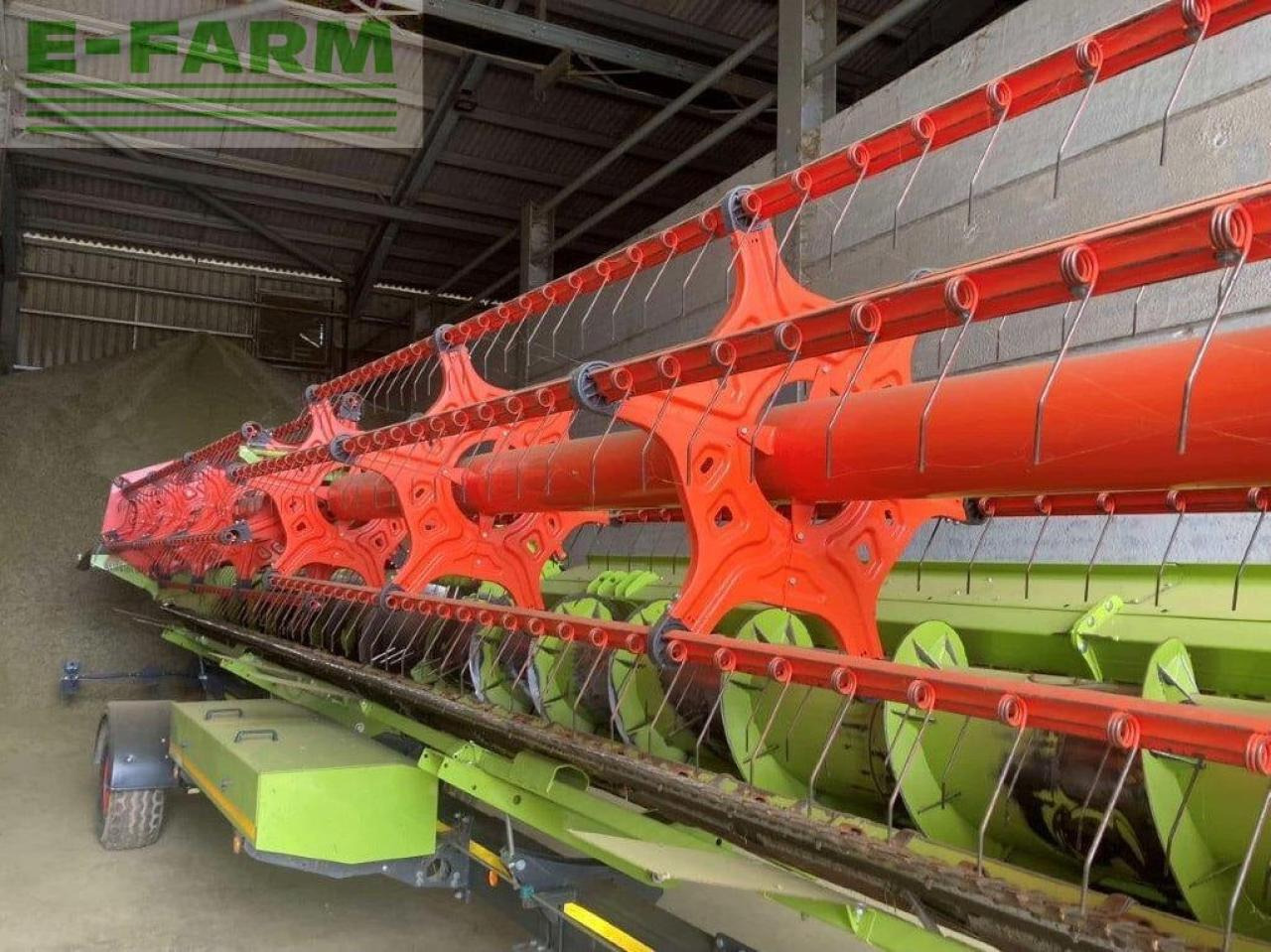 CLAAS LEXION 8700 TT - Moissonneuse-batteuse: photos 4 CLAAS LEXION 8700 TT - Moissonneuse-batteuse: photos 4