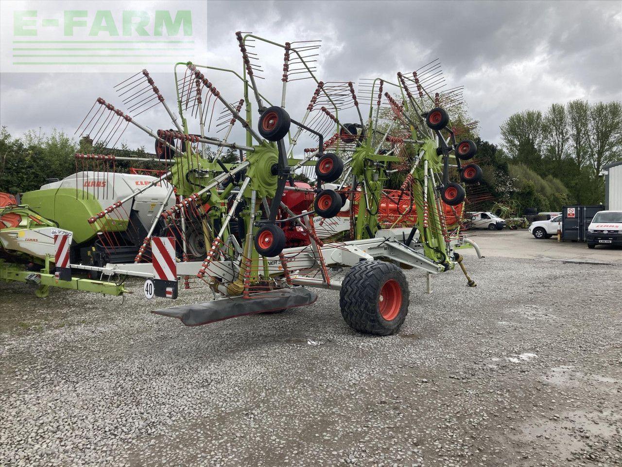 CLAAS LINER 3600 HH - Faneuse: photos 2 CLAAS LINER 3600 HH - Faneuse: photos 2