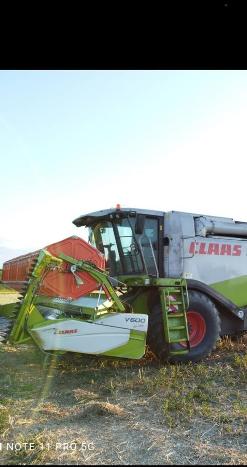 CLAAS Lexion 540 - Moissonneuse-batteuse: photos 2 CLAAS Lexion 540 - Moissonneuse-batteuse: photos 2