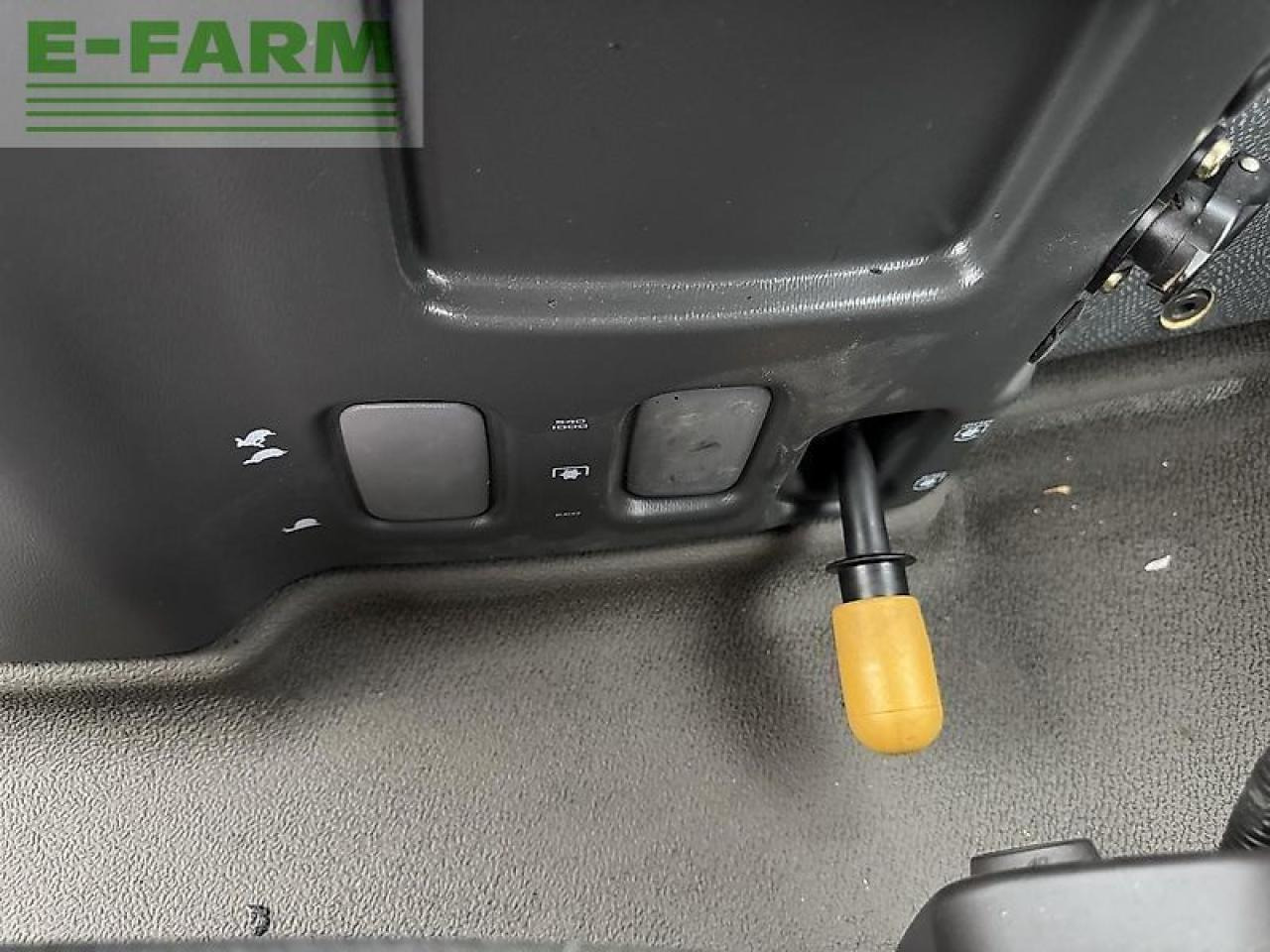 Tracteur agricole CLAAS ares 617 atz ATZ: photos 16 Tracteur agricole CLAAS ares 617 atz ATZ: photos 16