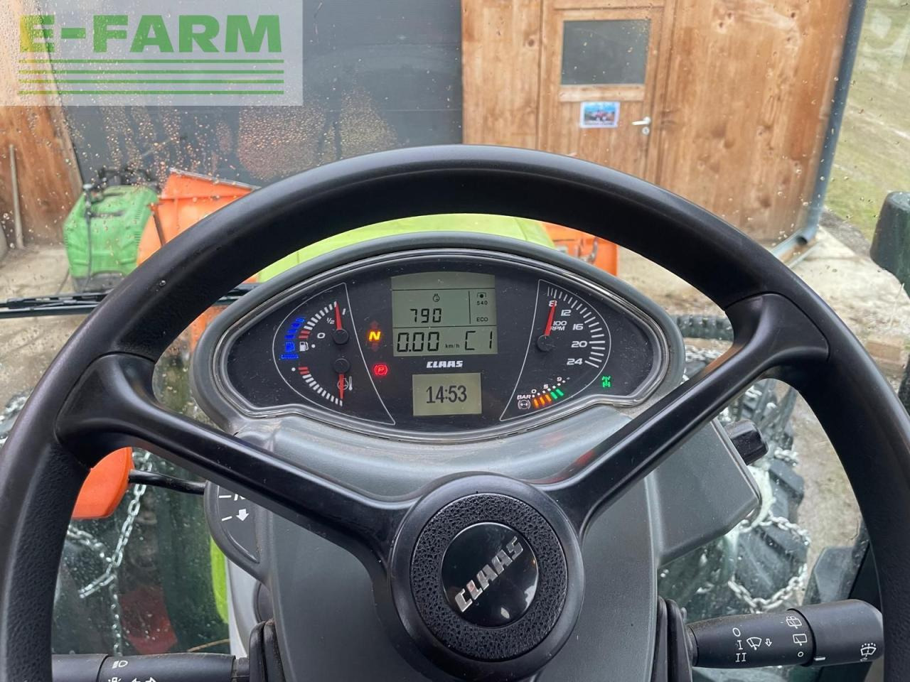CLAAS arion 410 cis - Tracteur agricole: photos 4 CLAAS arion 410 cis - Tracteur agricole: photos 4