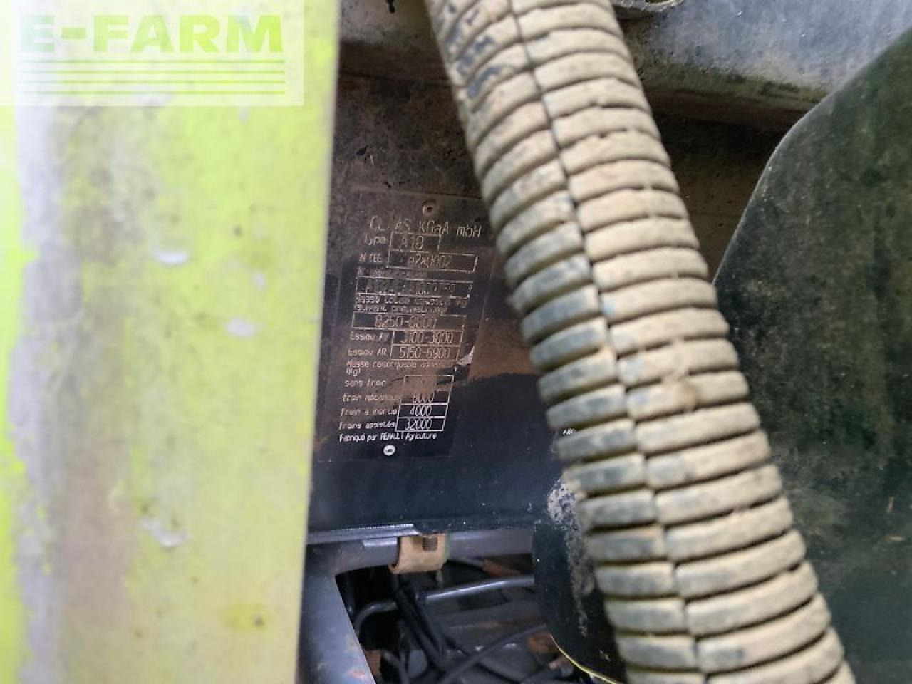 Tracteur agricole CLAAS arion 530 tractor (st24310): photos 21 Tracteur agricole CLAAS arion 530 tractor (st24310): photos 21