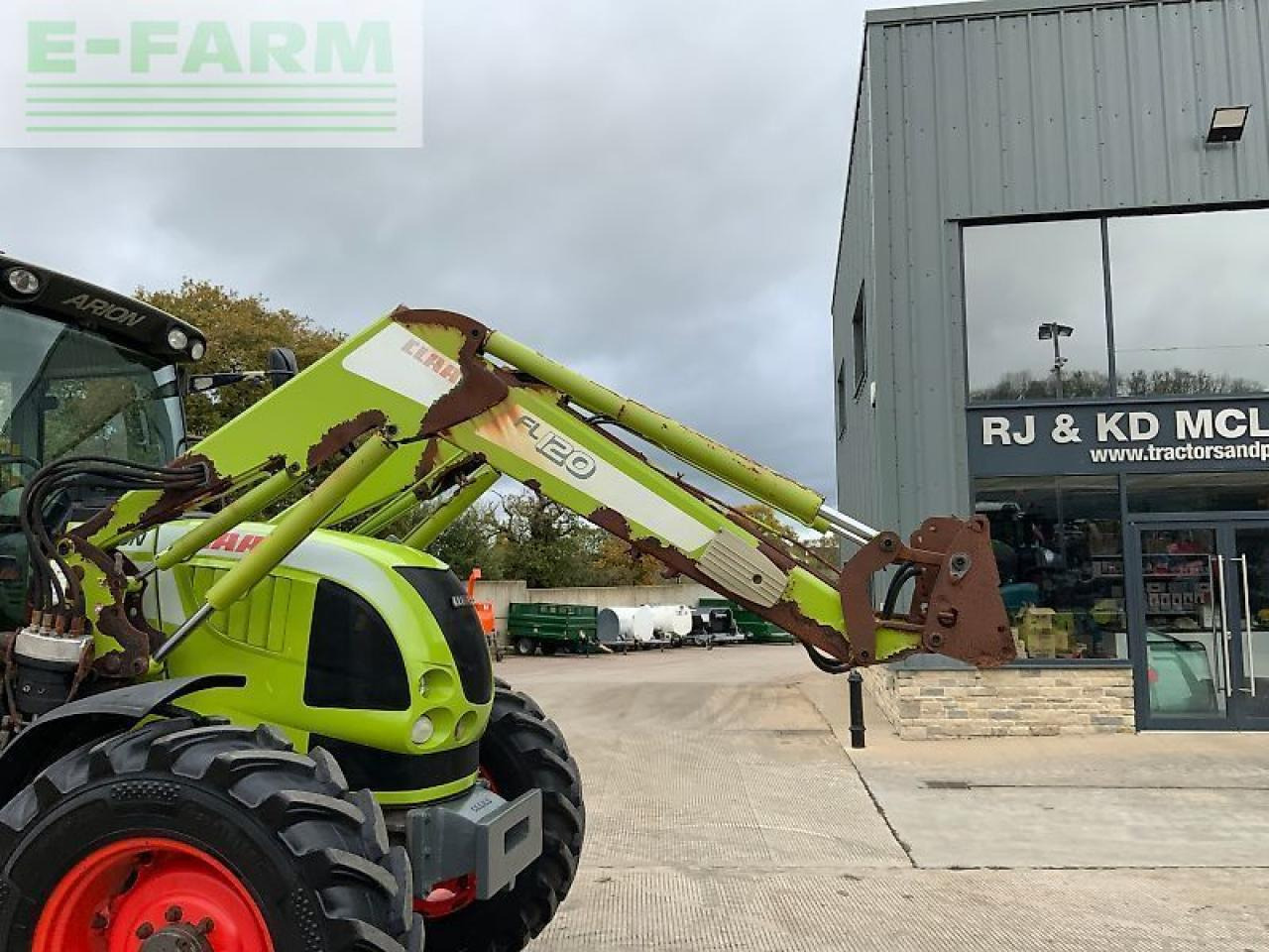 Tracteur agricole CLAAS arion 530 tractor (st24310): photos 10 Tracteur agricole CLAAS arion 530 tractor (st24310): photos 10